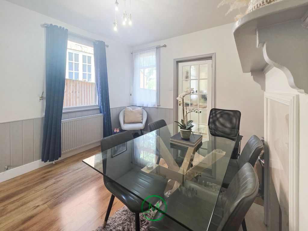Property photo 3 of 18 Gallery