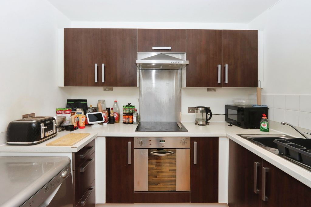 Property photo 2 of 17 Photography