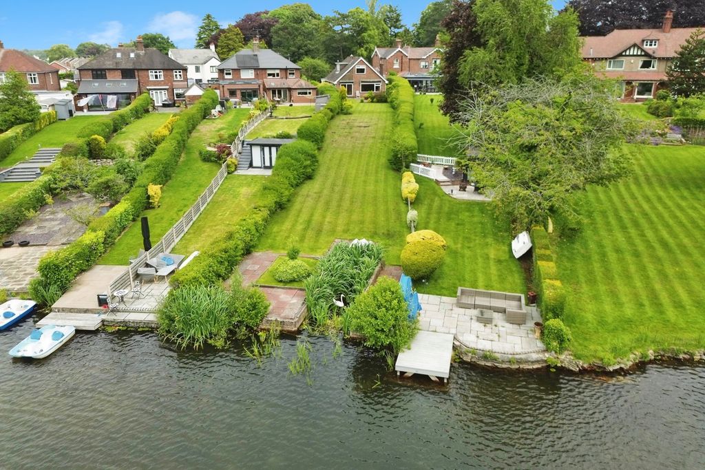 Property photo 2 of 24 Drone
