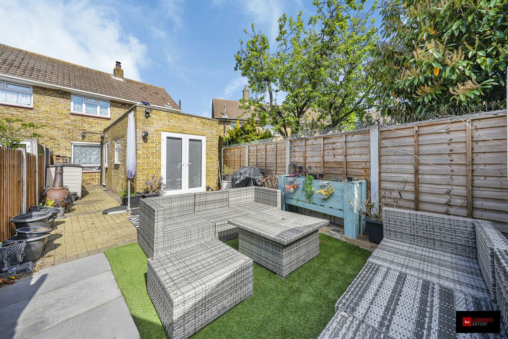 Property photo 1 of 34