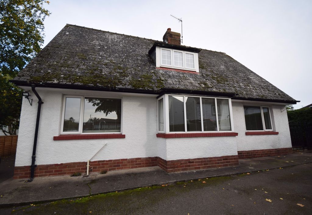 Property photo 1 of 15 3 Bedroom House For Rent