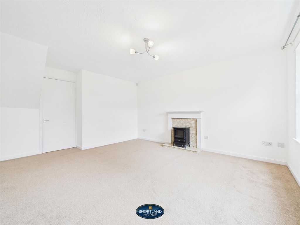 Property photo 3 of 13 Cam01906G0-Pr0574-Still009.Jpg