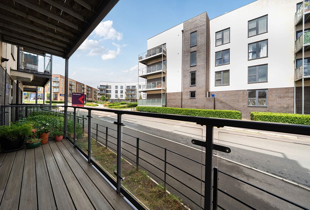 Property photo 2 of 13 1472079-16-6A2172...