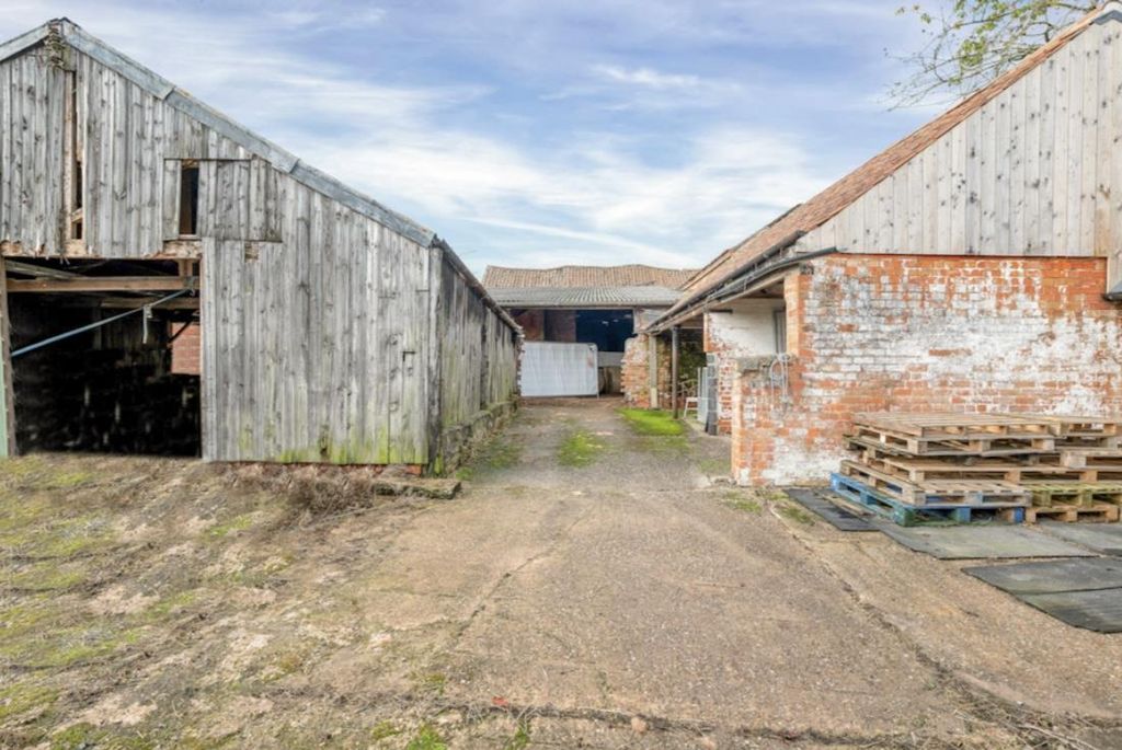 Property photo 1 of 10 Img_0647.Jpg