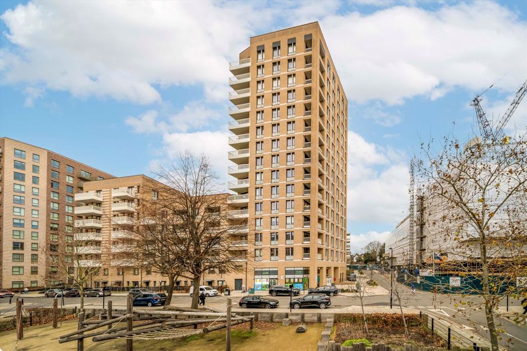 Property photo 1 of 14