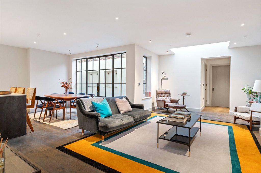 Property photo 2 of 15 Reception Room