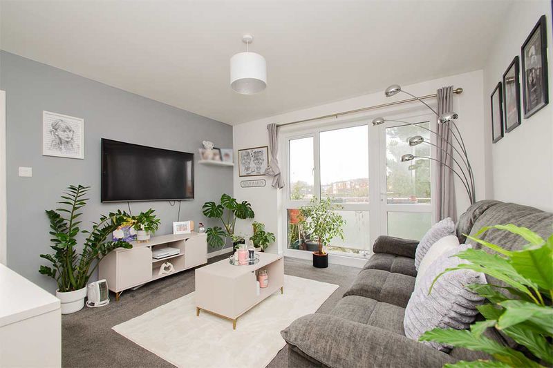 Property photo 2 of 15 Photo 8