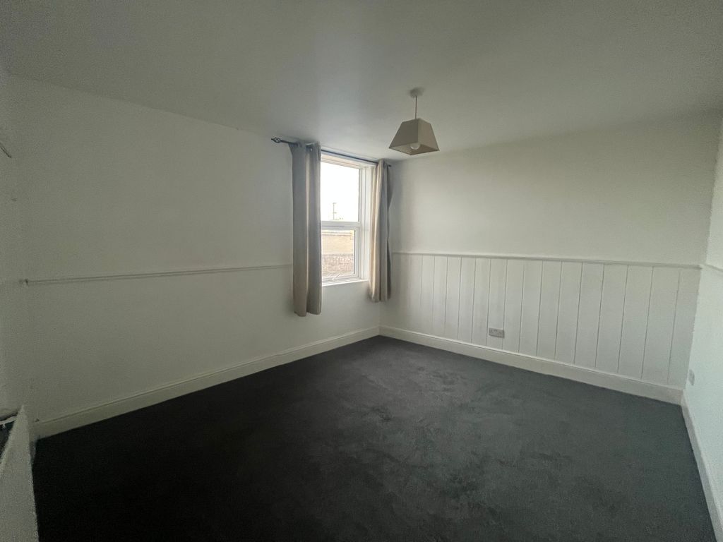 Property photo 1 of 4 Bedroom 1