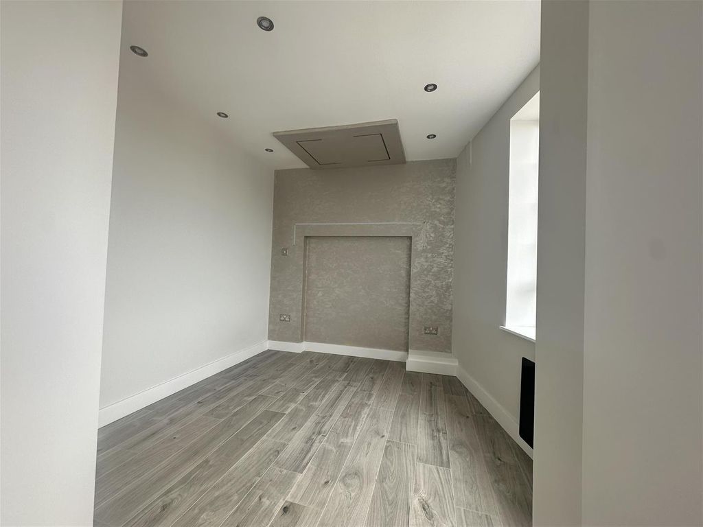 Property photo 2 of 4 Gn1Ylu3Y.Png