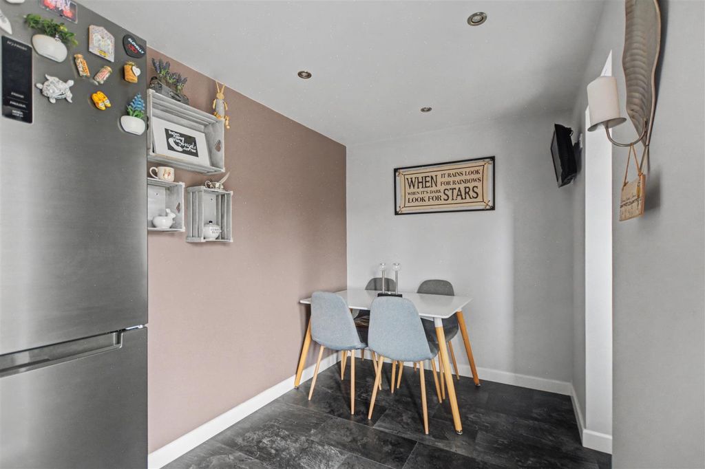 Property photo 3 of 19 Kitchen Diner_2.Jpeg