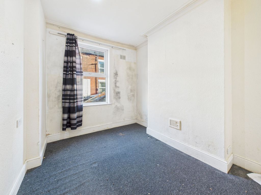 Property photo 3 of 10 Bedroom Four/Dining Room