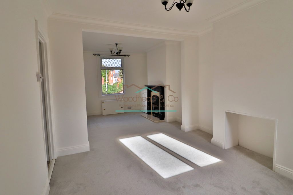 Property photo 3 of 12 Sandhill Lounge 1.1