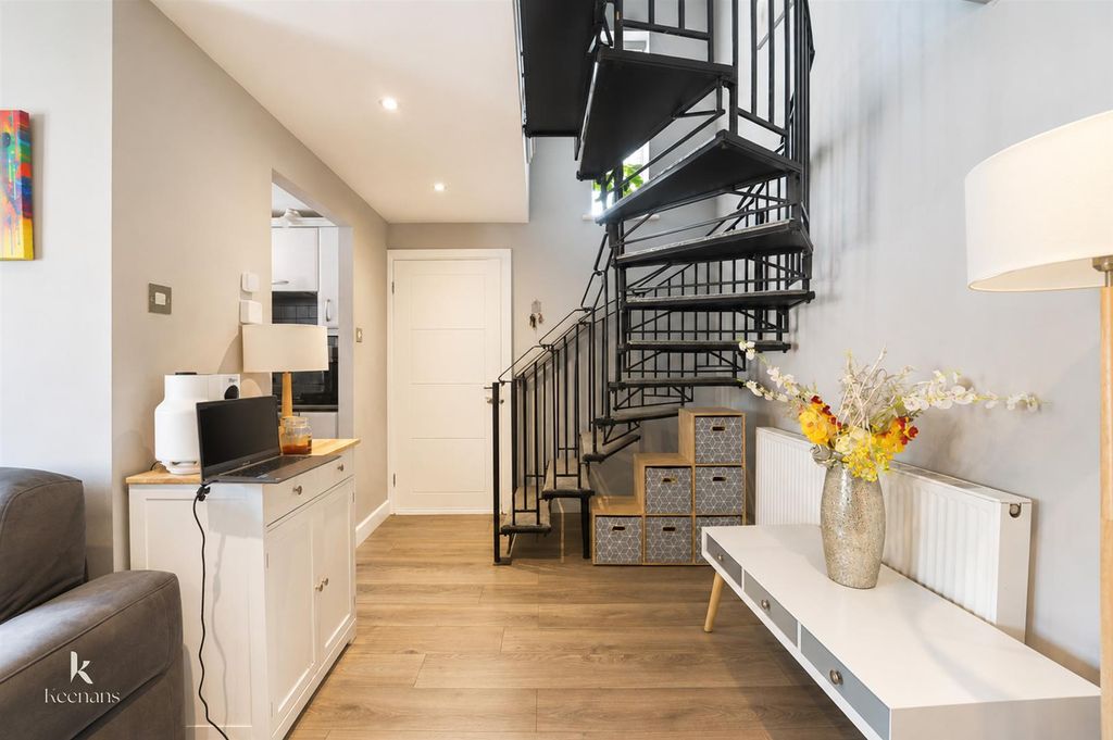 Property photo 1 of 13 Limesdale-08.Jpg