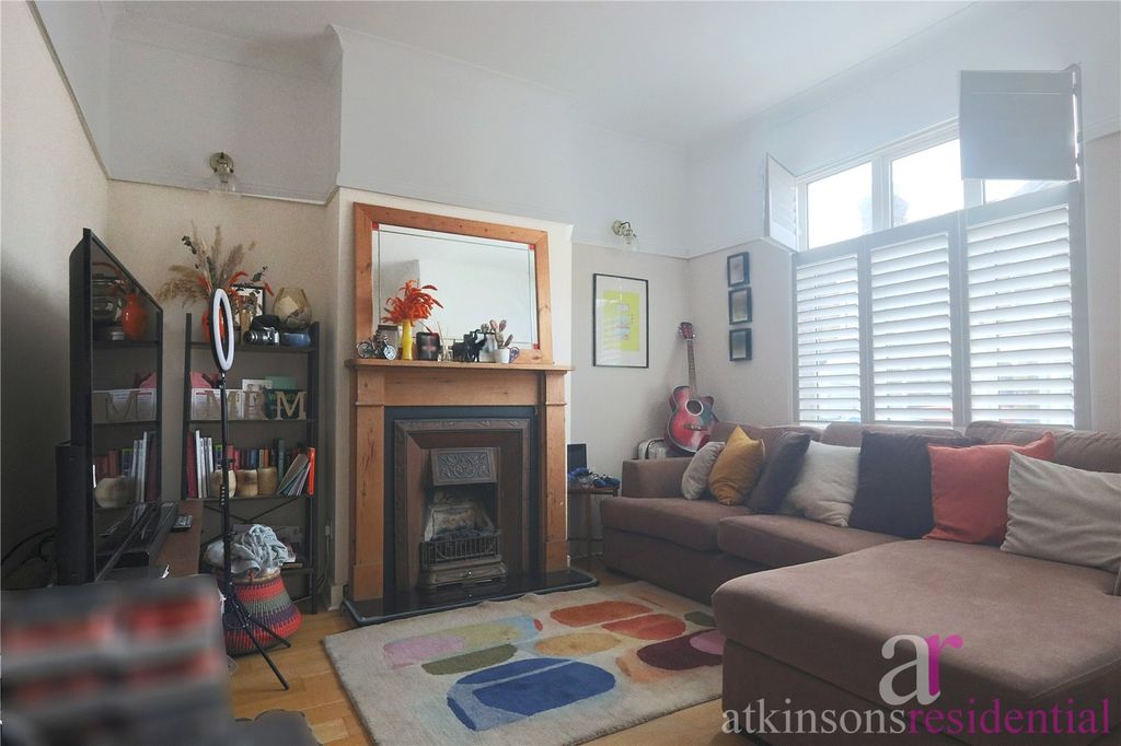 Property photo 2 of 11 Picture No. 16