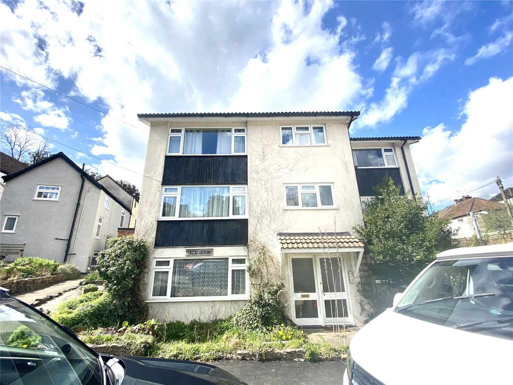 Property photo 2 of 12 Picture No. 11