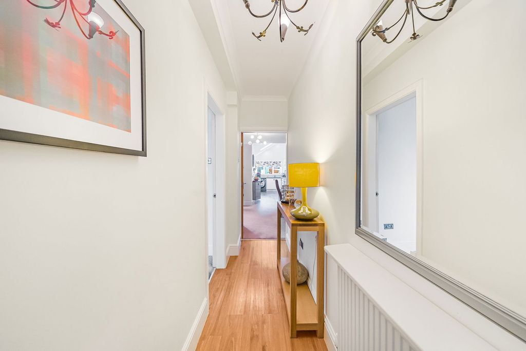 Property photo 2 of 38