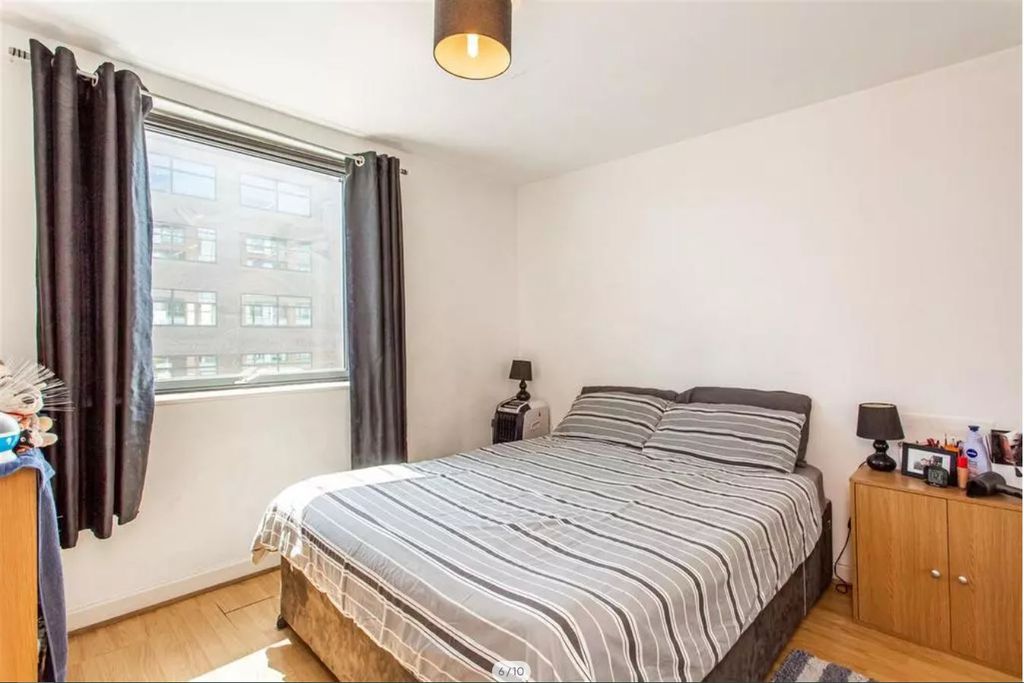 Property photo 2 of 7