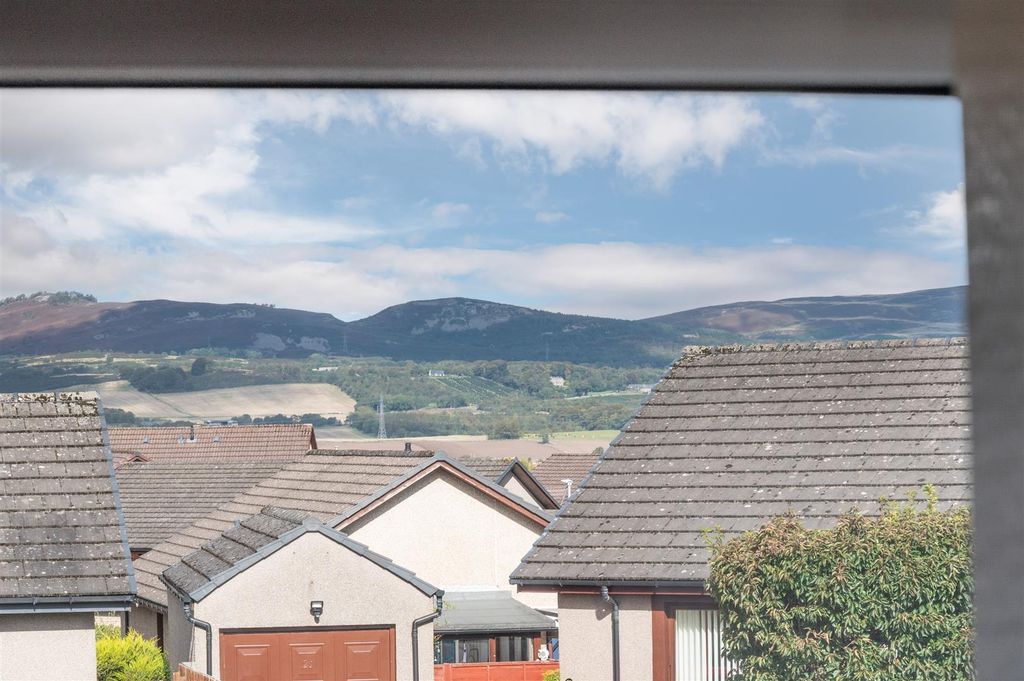 Property photo 3 of 18 29 Blacklaw Drive Dundee-11.Jpg