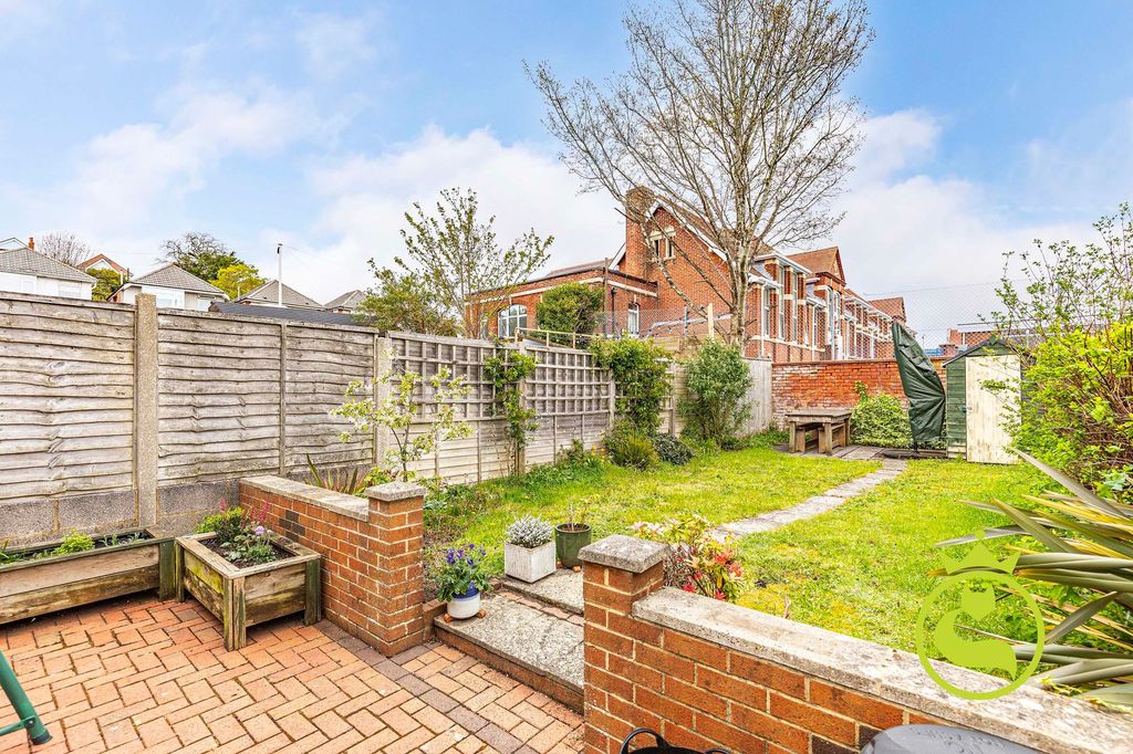 Property photo 2 of 14