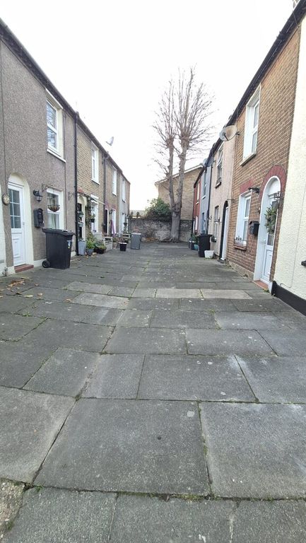 Property photo 1 of 15 782B4Eb9-567E-4445-A