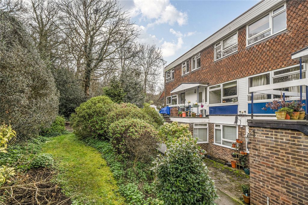 Property photo 1 of 29 Picture No. 28