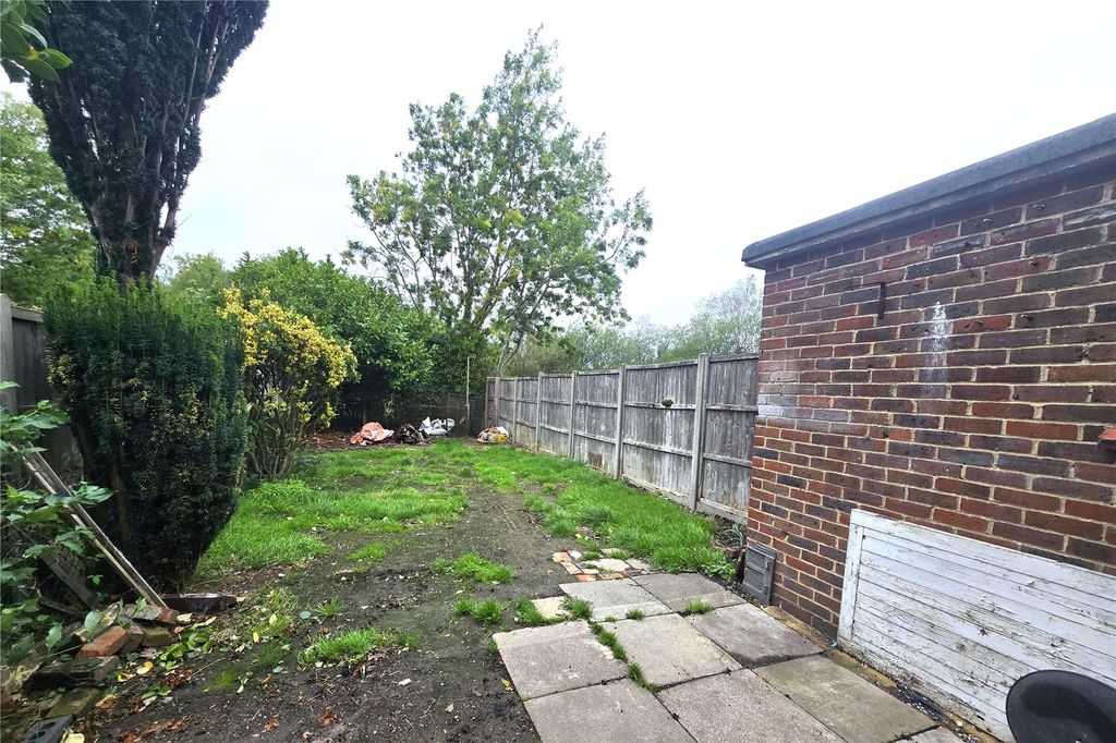 Property photo 2 of 11 Picture No. 13