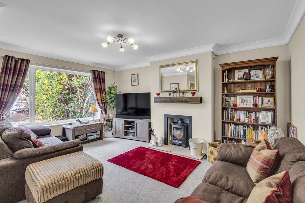 Property photo 2 of 19