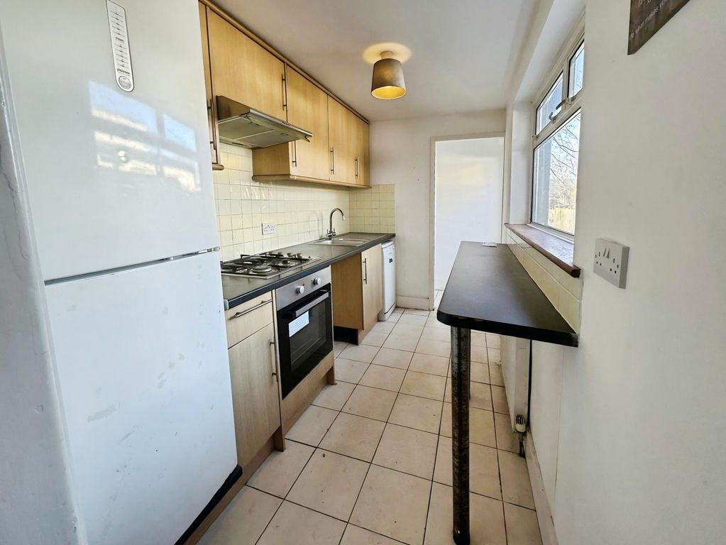 Property photo 3 of 8 3d10F9Ac-B439Ea4A...