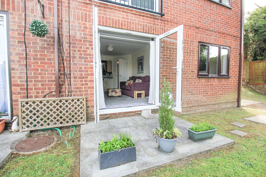 Property photo 2 of 15
