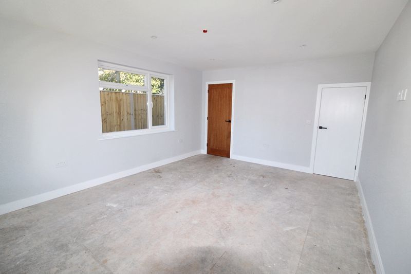 Property photo 3 of 17 Photo 2