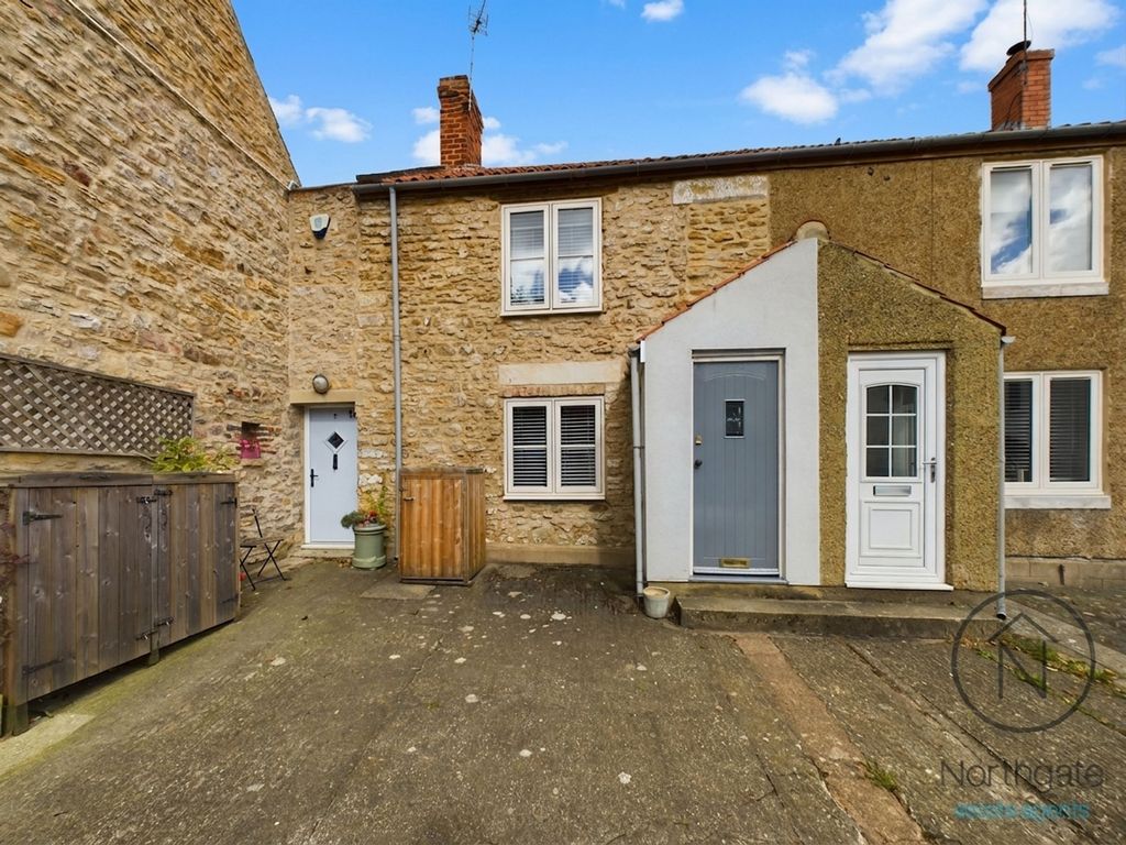 Property photo 1 of 4