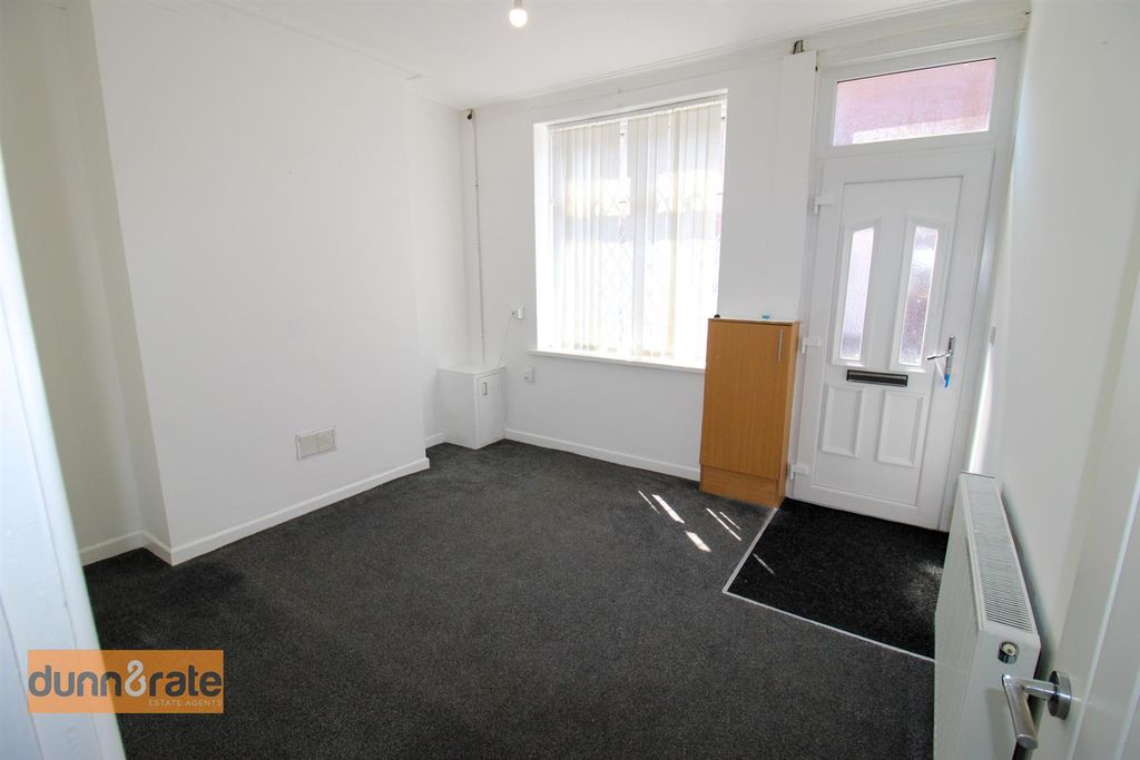 Property photo 2 of 19 Img_4932.Jpg