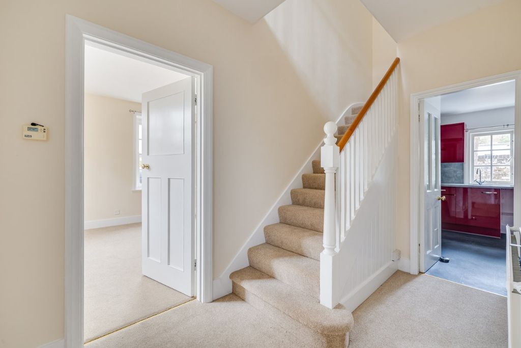 Property photo 3 of 14 Picture No. 16