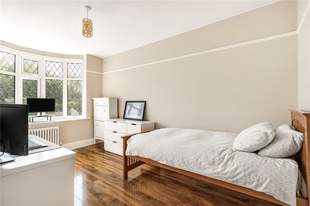 Additional image 17 of 5 bed detached house for saleBoston Gardens, Brentford TW8