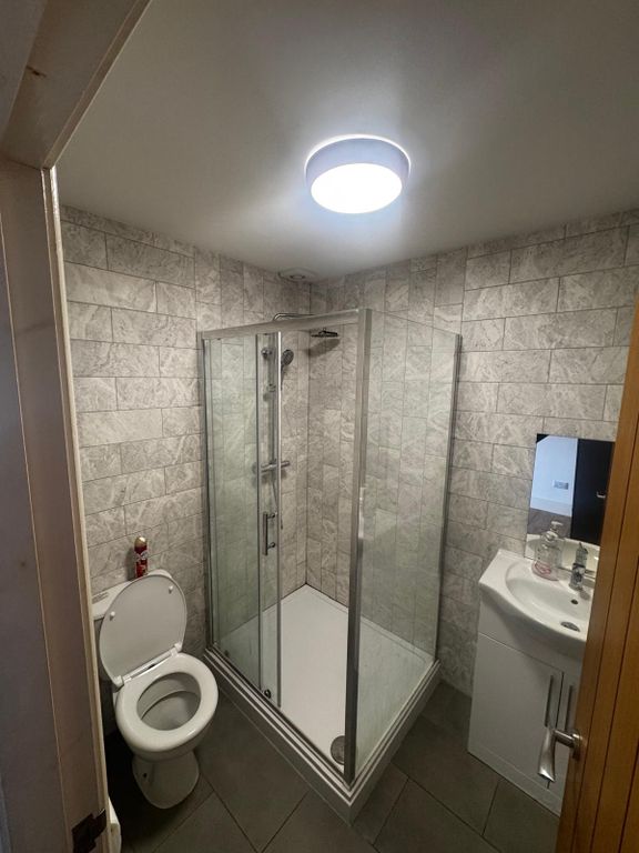 Property photo 2 of 6 C73C46Dd-19B7-48E0-A9E7-EE710Bcf336B
