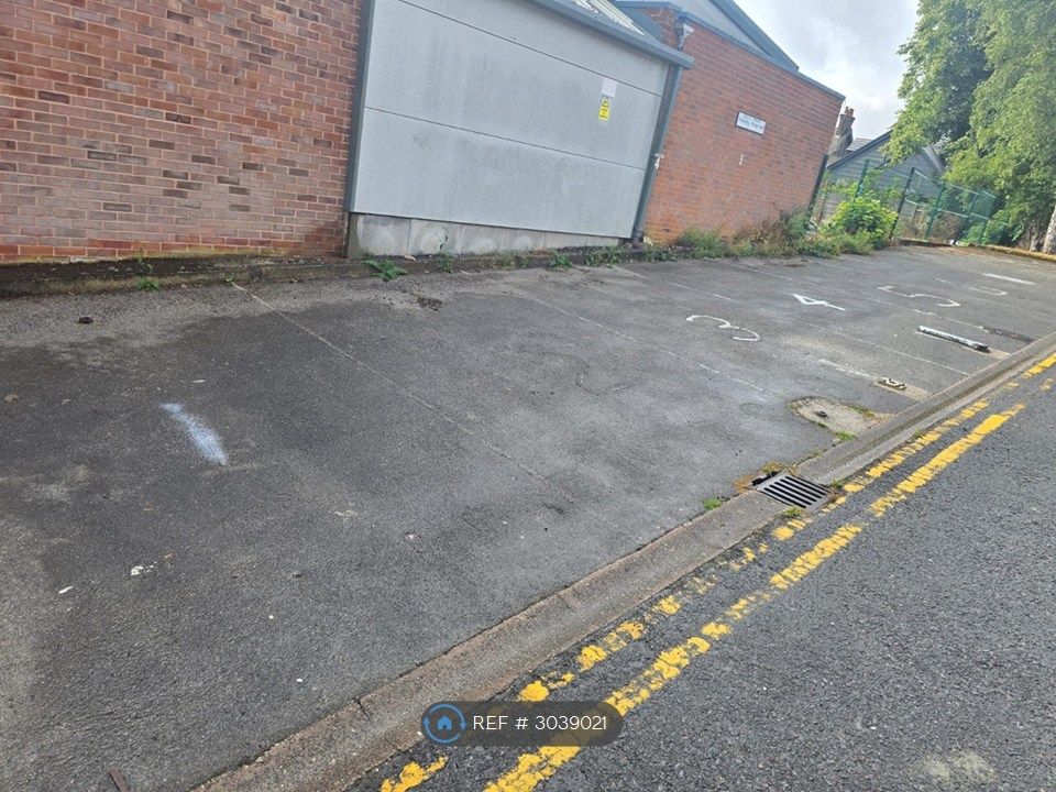 Property photo 3 of 9