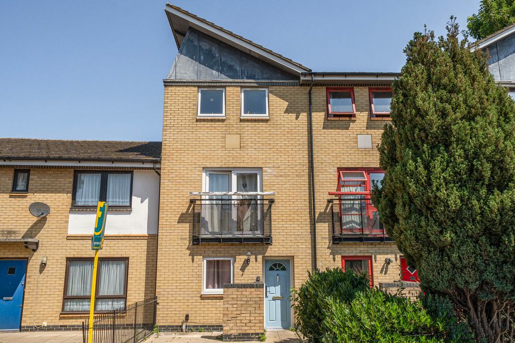 Property photo 2 of 3