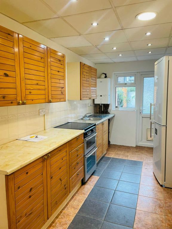Property photo 2 of 7