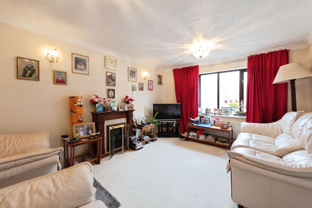 Property photo 2 of 19