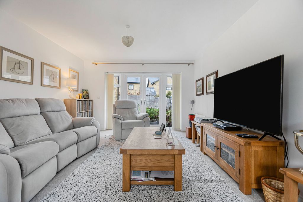 Property photo 3 of 19