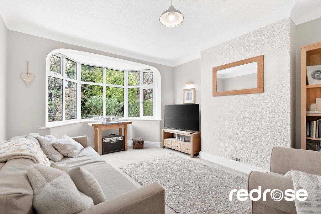 Property photo 3 of 20 Web_176 Preston Rd-14