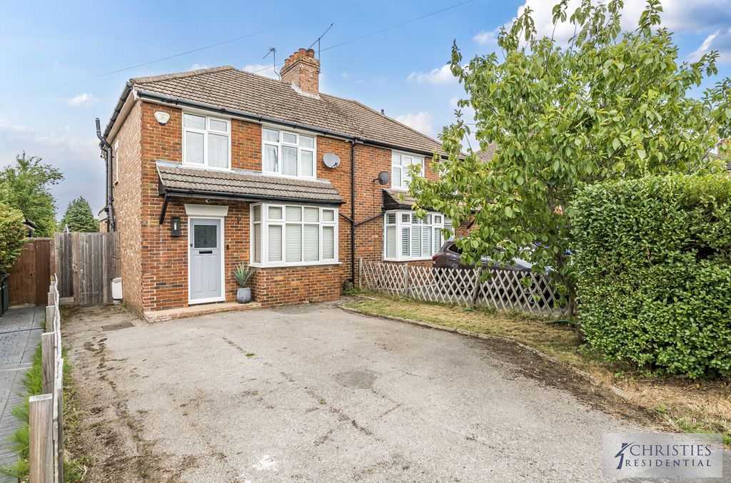 Property photo 1 of 17 7Ef856ce-747F-4923-B6F5-E79E97cc33A7