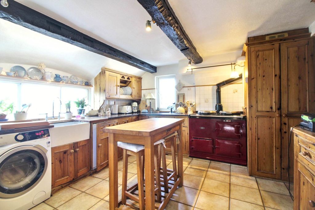 Property photo 3 of 22