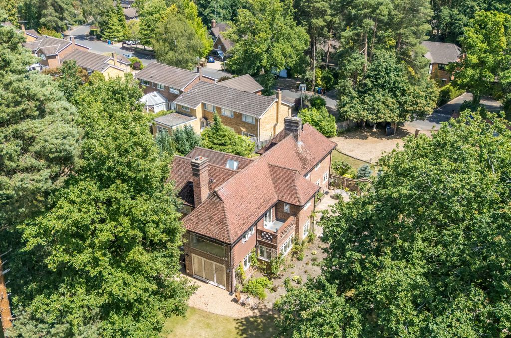 Property photo 2 of 40 1318756-3-6867Fa3...