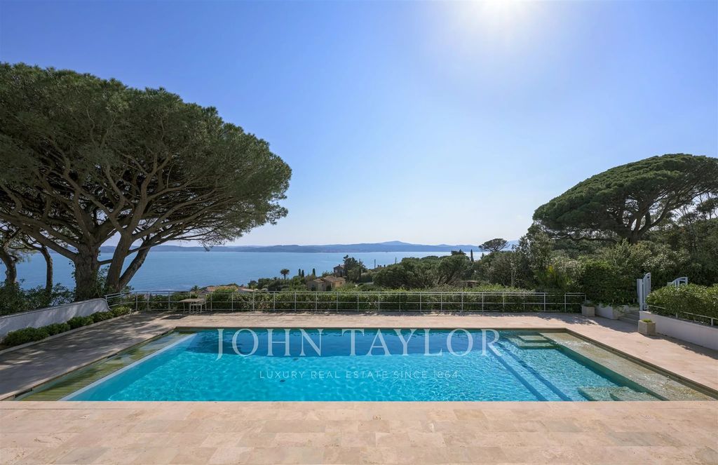 Property photo 1 of 5 Exceptional Property From 1930 Sea View