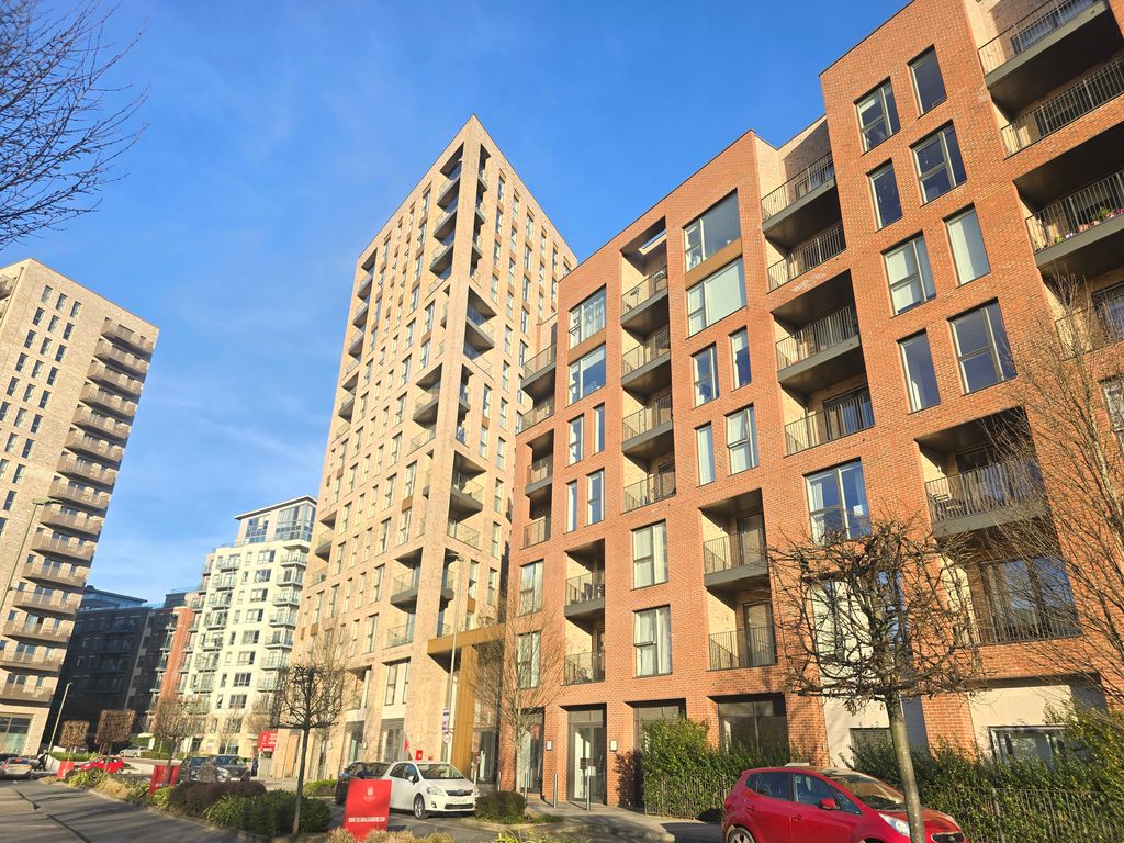 Property photo 1 of 8