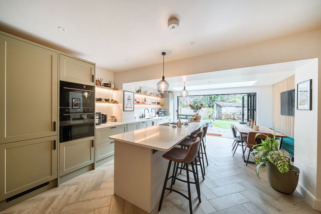 Property photo 3 of 23 138393113691F31d3Ca620