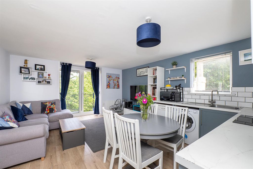 Property photo 1 of 10 Mg-005.Jpg