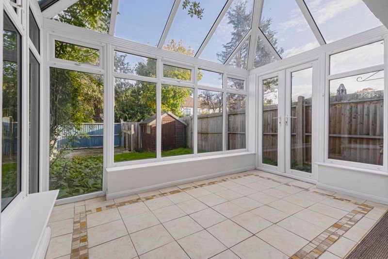 Property photo 3 of 18 Conservatory