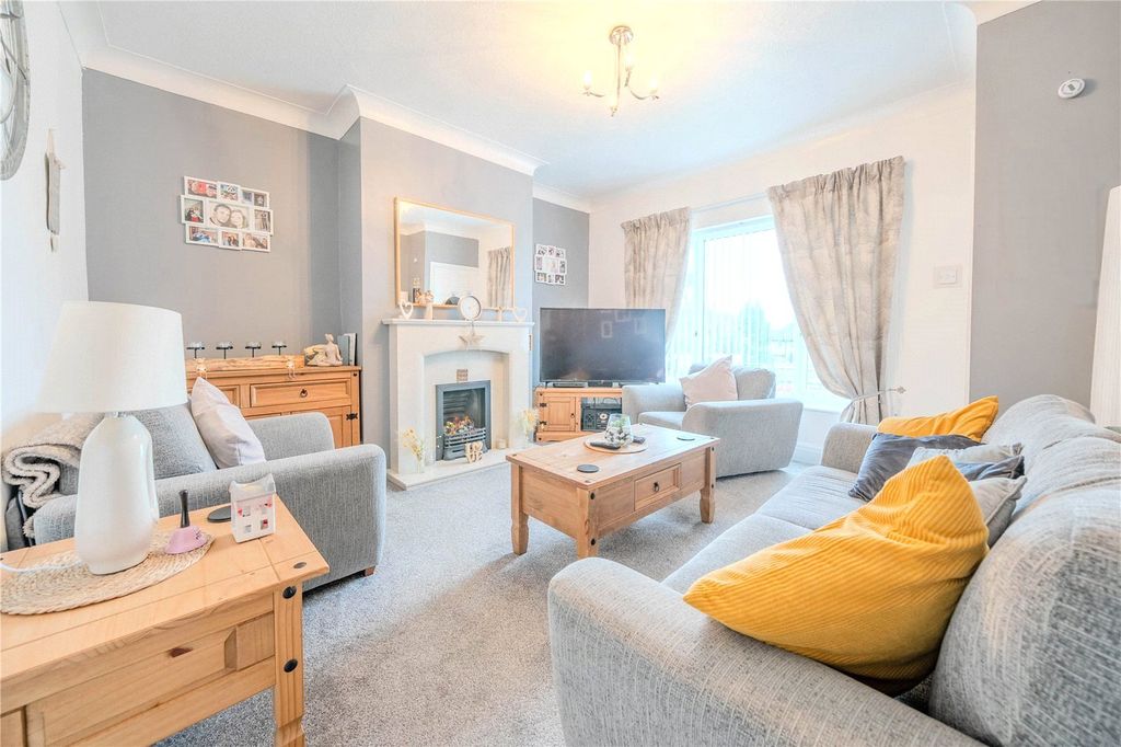 Property photo 2 of 12 Picture No. 14